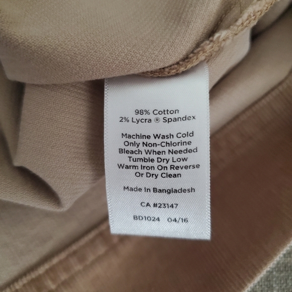 Talbots tan corduroy button-down skirt, size 6 - Picture 9 of 11